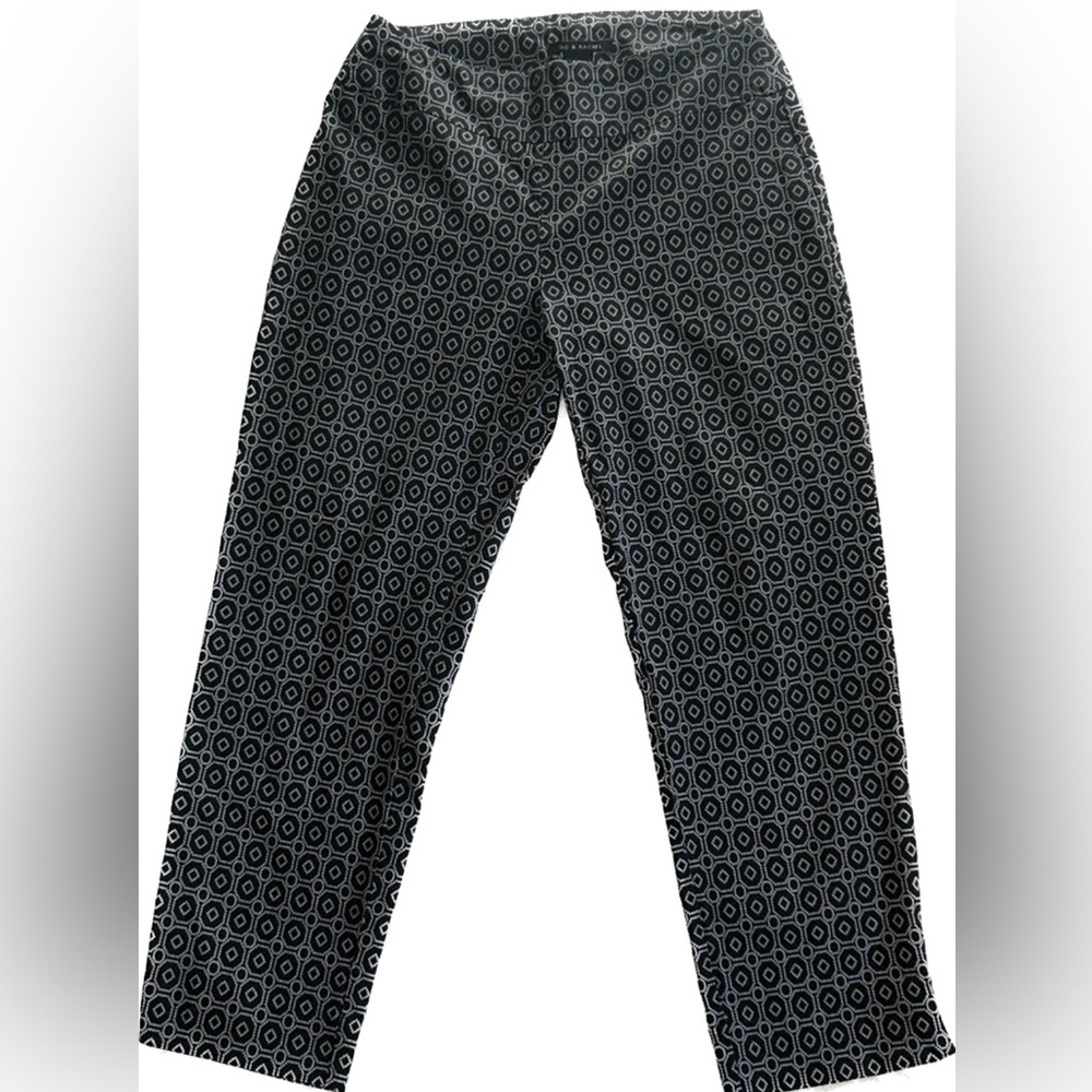 Zac and Rachel size 10 women’s ankle pants. Black excellent condition.